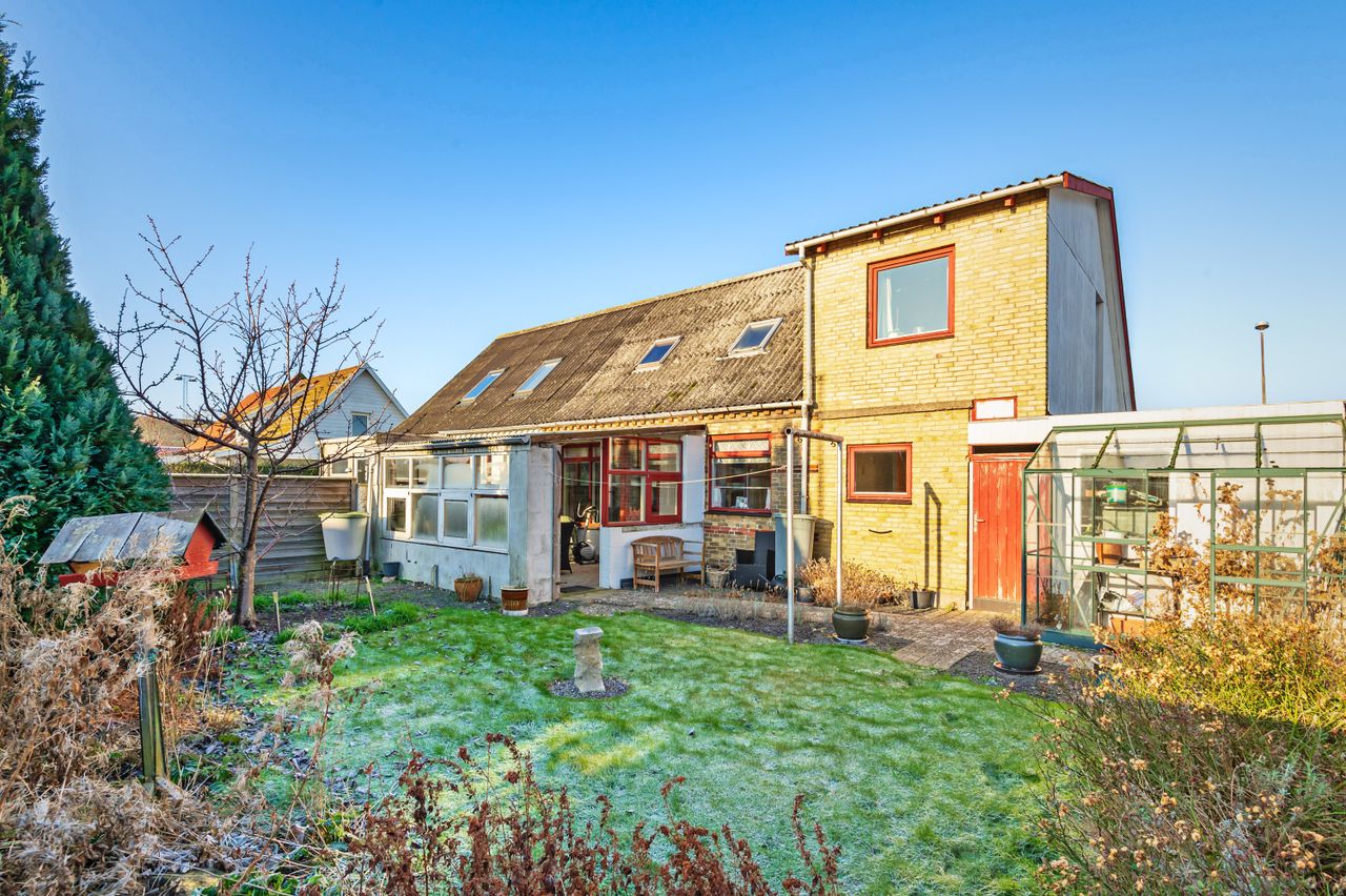 Ejendomsbillede 2 af 24